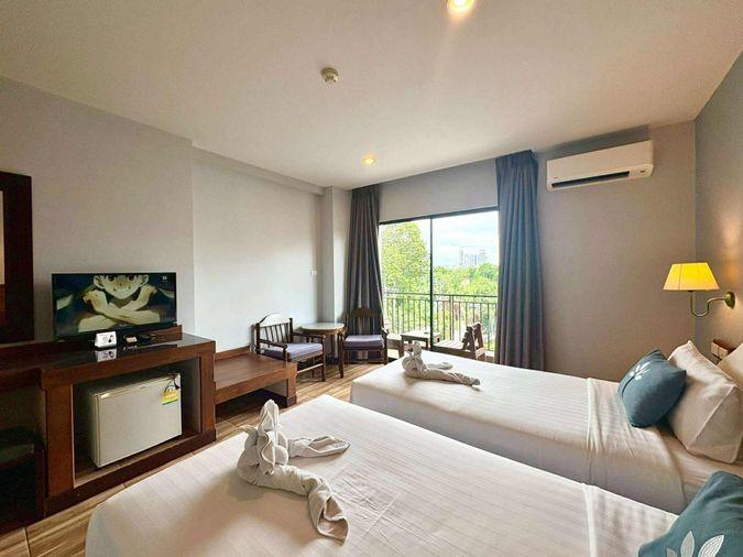 picture For sale, a hotel near Na Jomtien Beach, ready to manage and operate - 8/15
