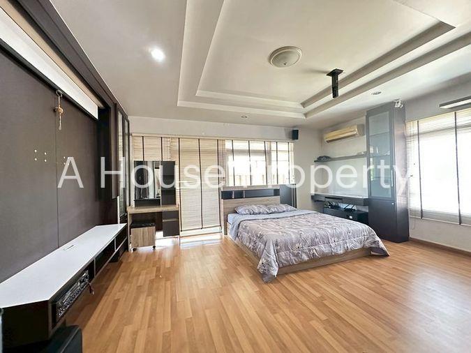 picture Large detached house for rent, luxury style, in The Boulevard Village, Sriracha, Chonburi - 13/17