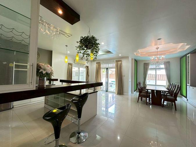 picture Large detached house for rent, luxury style, in The Boulevard Village, Sriracha, Chonburi - 5/17