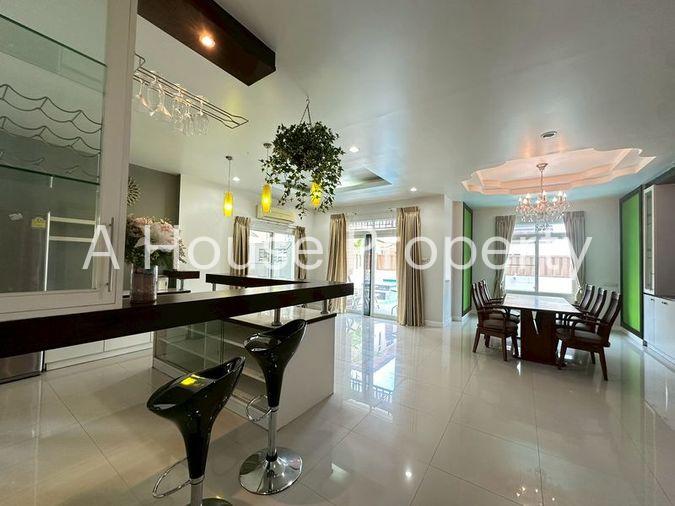 picture Large detached house for rent, luxury style, in The Boulevard Village, Sriracha, Chonburi - 5/17