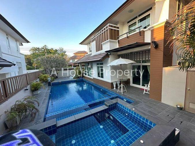 รูป ให้เช่าบ้านเดี่ยวหลังใหญ่ สไตล์หรู ในหมู่บ้าน เดอะบูเลอวาร์ด ศรีราชา ชลบุรี - รูปที่ 2/17