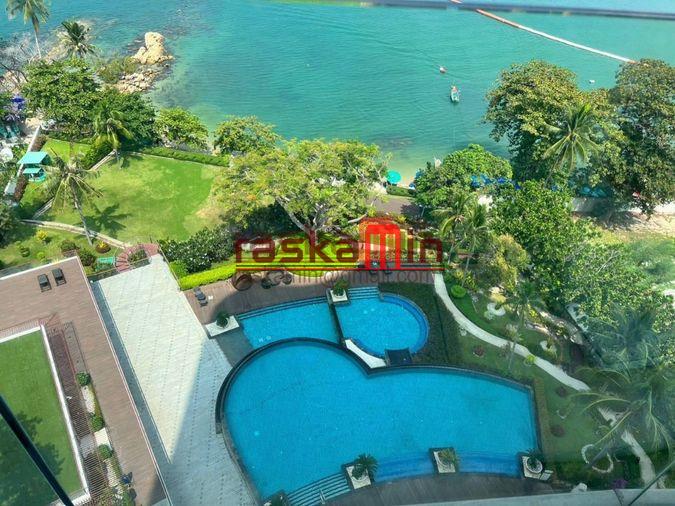 picture For Sale: The Cove Condominium – Luxurious 3-Bedroom with Stunning Ocean View - 15/16