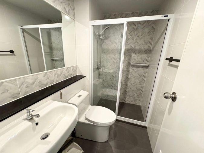 รูป 🚩🌺FOR RENT>> Regent Home Bangna 🎉ชั้น 27 อาคารB (วิวตึกและมองเห็นสระว่ายน้ำ) โดนแดดบ่าย ห้อง Studio เฟอร์นิเจอร์ครบ เดินทางสะดวก #PPH-SCH043 - รูปที่ 5/13