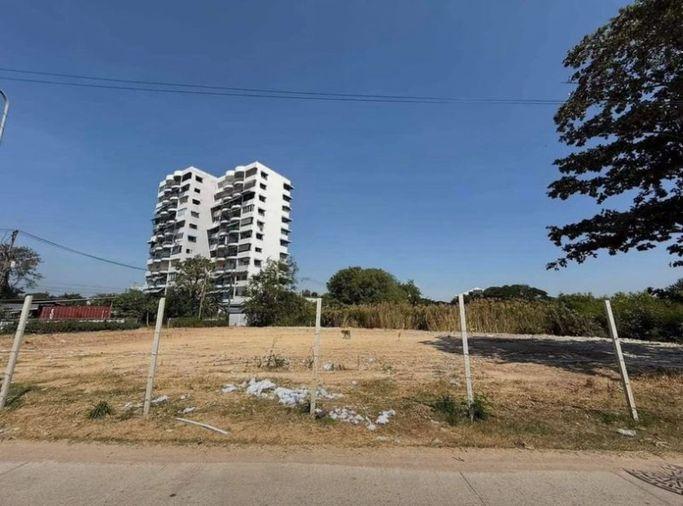 picture Beautiful land plot for sale, great location, near Jomtien Beach, Pattaya, Chonburi - 1/4