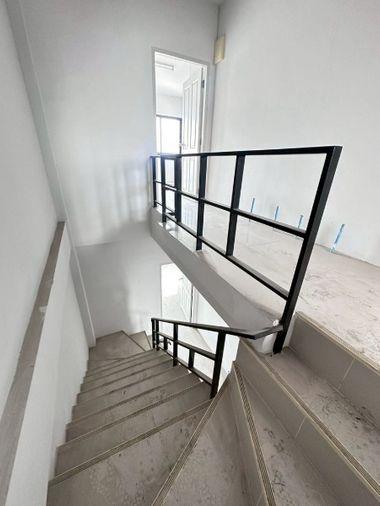 picture Commercial building for sale, 4 floors, near community area, Sahapat Group, Sriracha - 11/20