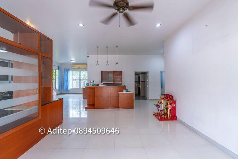 รูป ขายคฤหาสน์หรู 2 หลัง + เรือนรับรอง บนพื้นที่ 418 ตร.วา 9 ห้องนอน 9 ห้องน้ำ 5 ที่จอดรถ หมู่บ้านเพชรเกษม 3 ซอยเพชรเกษม 94 – ทำเลศักยภาพ ถนนพุทธมณฑลสาย 2  - รูปที่ 35/62