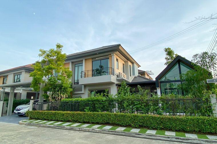 รูป ขายบ้านเดี่ยวหลังมุม Life Bangkok Boulevard รามอินทรา 65 ขนาด 70.2 ตรว. 4 ห้องนอน 3 ห้องน้ำ ต่อเติมเรือนรับรองเอนกประสงค์ข้างบ้าน  - รูปที่ 3/32