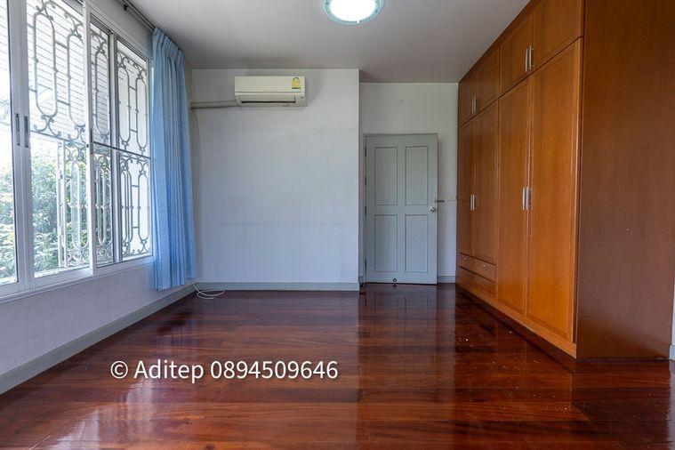 รูป ขายคฤหาสน์หรู 2 หลัง + เรือนรับรอง บนพื้นที่ 418 ตร.วา 9 ห้องนอน 9 ห้องน้ำ 5 ที่จอดรถ หมู่บ้านเพชรเกษม 3 ซอยเพชรเกษม 94 – ทำเลศักยภาพ ถนนพุทธมณฑลสาย 2  - รูปที่ 56/62