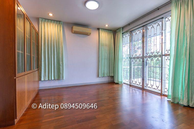 รูป ขายคฤหาสน์หรู 2 หลัง + เรือนรับรอง บนพื้นที่ 418 ตร.วา 9 ห้องนอน 9 ห้องน้ำ 5 ที่จอดรถ หมู่บ้านเพชรเกษม 3 ซอยเพชรเกษม 94 – ทำเลศักยภาพ ถนนพุทธมณฑลสาย 2  - รูปที่ 25/62
