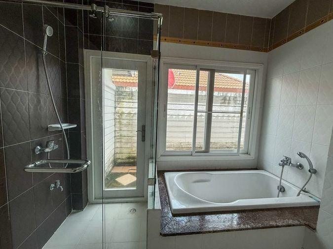 picture For sale: Luxury house in Bangsaen, Casaluna, premium location, seaside project - 10/20