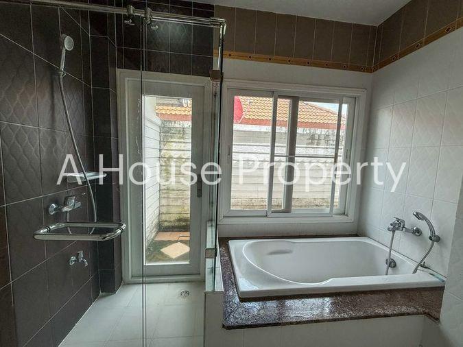 picture For sale: Luxury house in Bangsaen, Casaluna, premium location, seaside project - 10/20