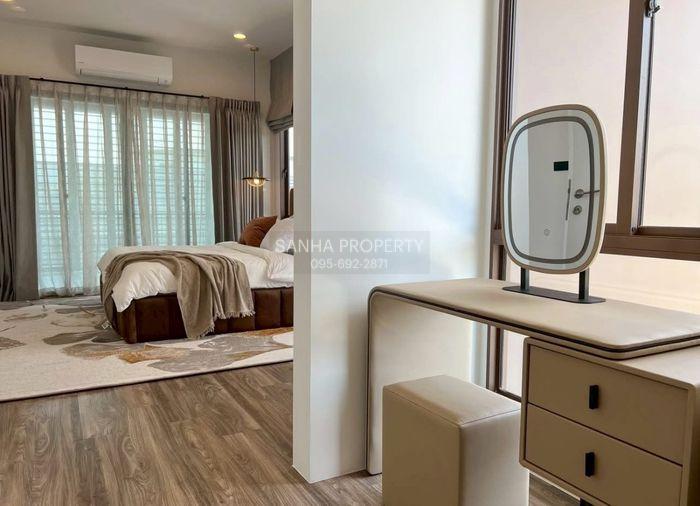 รูป 🏡บ้านหรูให้เช่า✨บุราสิริ กรุงเทพกรีฑา แต่งครบสวยพร้อมอยู่ (4 ห้องนอน 4 ห้องน้ำ) เพียง 175,000/เดือน ▫️Line: @sanhaproperty📲092-6242892 รหัส SHW026 - รูปที่ 9/14