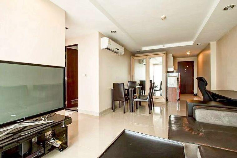picture Abstract Phaholyothin. 2bed 60sqm. Available 31May26! Line id: @pfagent - 3/9