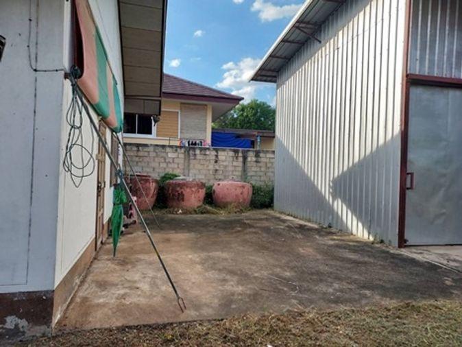 รูป ขายบ้านเดี่ยวชั้นเดียว มีโกดัง ทำเลติดถนนใหญ่ ห่างตัวเมืองเพชรบูรณ์ 2.5 กม. หมู่บ้าน บ้านไร่ ต.สะเดียง อ.เพชรบูรณ์ 67000 - รูปที่ 7/10