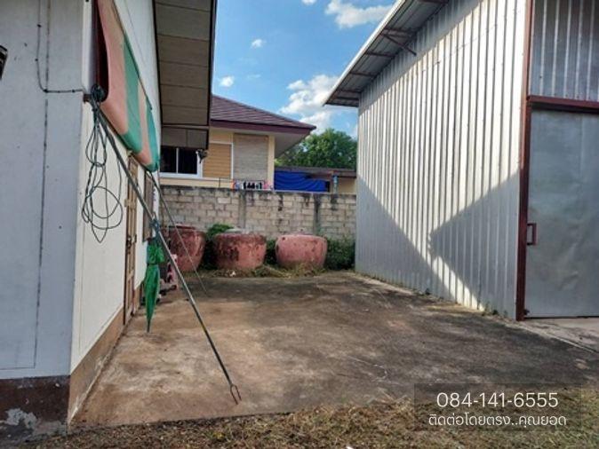 รูป ขายบ้านเดี่ยวชั้นเดียว มีโกดัง ทำเลติดถนนใหญ่ ห่างตัวเมืองเพชรบูรณ์ 2.5 กม. หมู่บ้าน บ้านไร่ ต.สะเดียง อ.เพชรบูรณ์ 67000 - รูปที่ 7/10