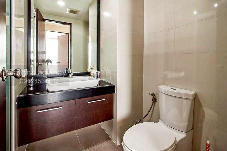 picture Abstract Phaholyothin. 2bed 60sqm. Available 31May26! Line id: @pfagent - 7/9
