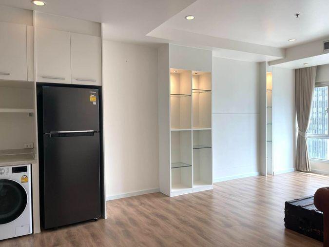 รูป The Trendy Condominium (เดอะ เทรนดี้ คอนโดมิเนียม)  ขนาด 73 ตร ม 1ห้องนอน 1 ห้องน้ำ ชั้น 9-15  อ่างอาบน้ำ - รูปที่ 9/25
