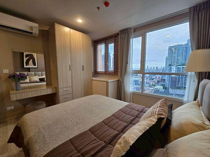 picture Condo for Rent : XT Huaikhwang  Schedule a viewing 👉 Line: @propertybkk1 - 5/17