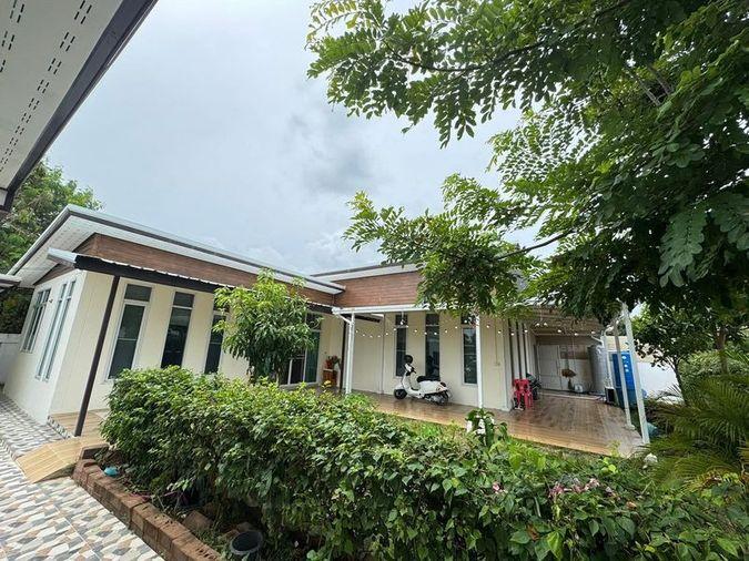 picture Second-hand detached house for sale, Pattaya area, Soi Phonpraphanimit 32, Bang Lamung, Chonburi - 1/16