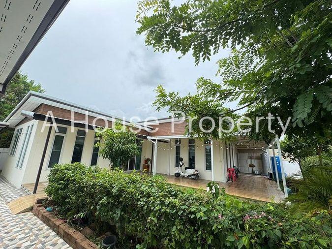 picture Second-hand detached house for sale, Pattaya area, Soi Phonpraphanimit 32, Bang Lamung, Chonburi - 1/16