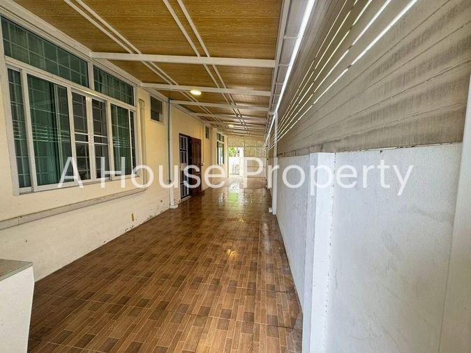 picture Second-hand detached house for sale, Pattaya area, Soi Phonpraphanimit 32, Bang Lamung, Chonburi - 14/16