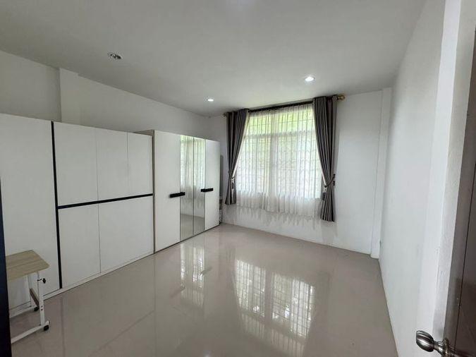 picture Second-hand detached house for sale, Pattaya area, Soi Phonpraphanimit 32, Bang Lamung, Chonburi - 7/16
