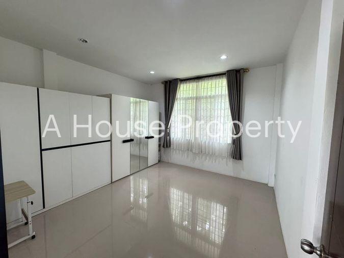 picture Second-hand detached house for sale, Pattaya area, Soi Phonpraphanimit 32, Bang Lamung, Chonburi - 7/16