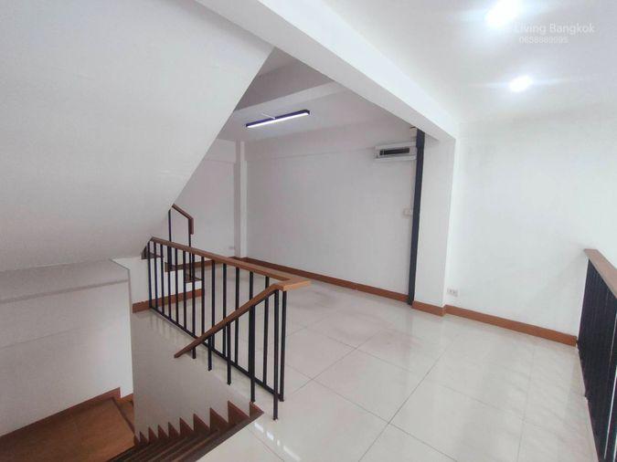 picture ðĒ For Rent commercial building (ST-02) - 5/17