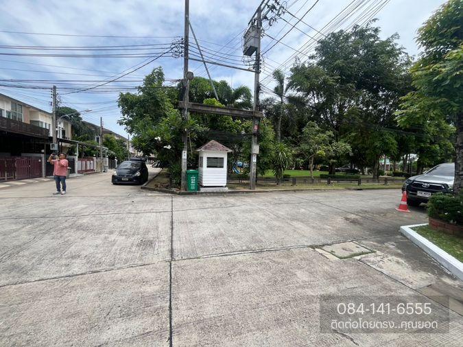 รูป ทาวน์เฮ้าส์ 2 ชั้น โครงการ วิสต้า อเวนิว เพชรเกษม 81 หลังมุม บ้านพร้อมอยู่ ติดสวนส่วนกลางด้านหน้าโครงการ หนองแขม กรุงเทพ (ราคาถูก! 2,900,000 บาท) - รูปที่ 24/24