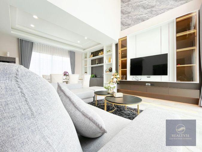 picture Luxury pool villas in the heart of Pattaya Direct financing with the developer - 5/35