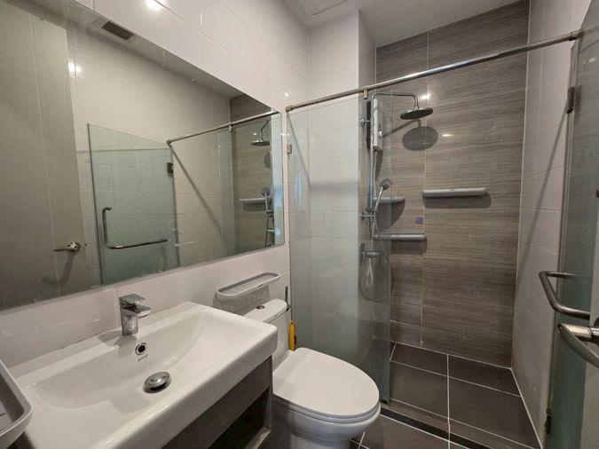 picture Condo for Rent : Knightsbridge Collage Ramkhamhaeng  Schedule a viewing 👉 Line: @propertybkk1 - 14/17