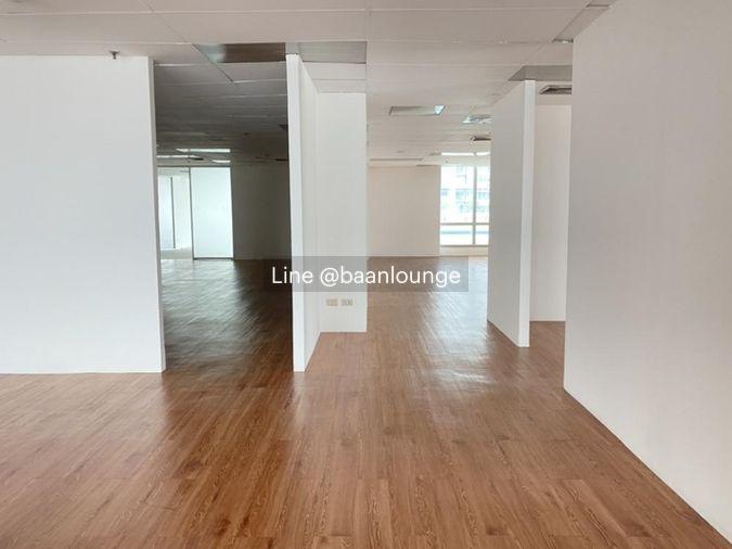 picture Office for rent on Si Phraya Road - 2/9