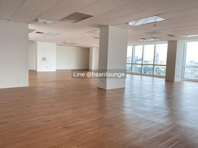 picture Office for rent on Si Phraya Road - 1/9