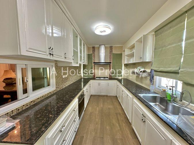 รูป Luxury Home ใกล้ชายหาดบางแสน ทำเลพรีเมียม ตกแต่งพร้อมเข้าอยู่ - รูปที่ 7/22