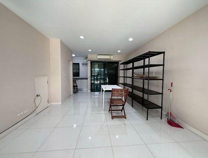 picture Call : 091-060-1637 Townhome for sale in Baan Klang Mueng Rattanatibet - 2/13