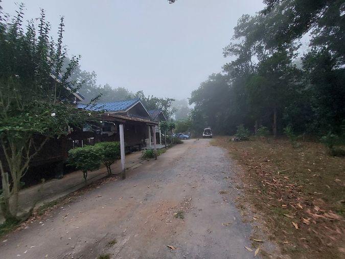 รูป ขายด่วน! ที่ดิน พร้อมบ้าน 4 หลัง (ติดแม่น้ำแคว)  ต.ลิ่นถิ่น อ.ทองผาภูมิ จ.กาญจนบุรี (ราคาถูก!  5,500,000 ) - รูปที่ 15/20
