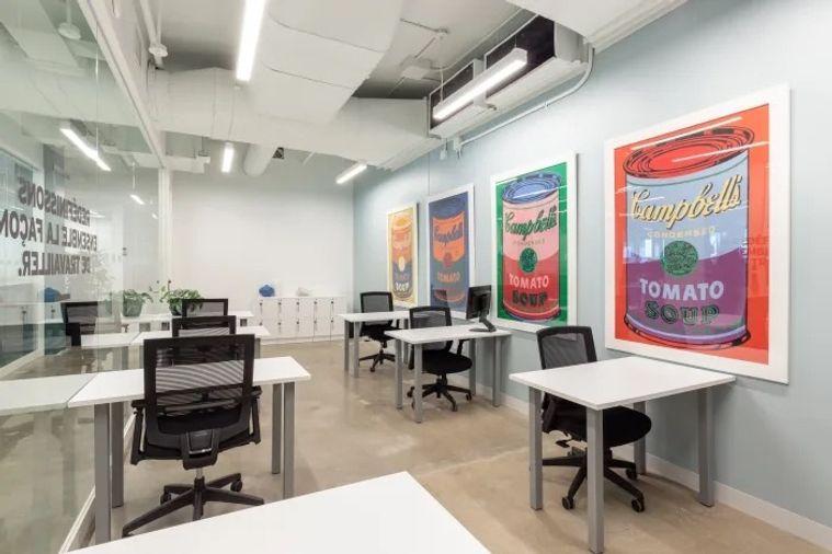 picture Flexible serviced offices for rent at Chamchuri Square, directly connected to Sam Yan MRT, right in the city center. - 1/10