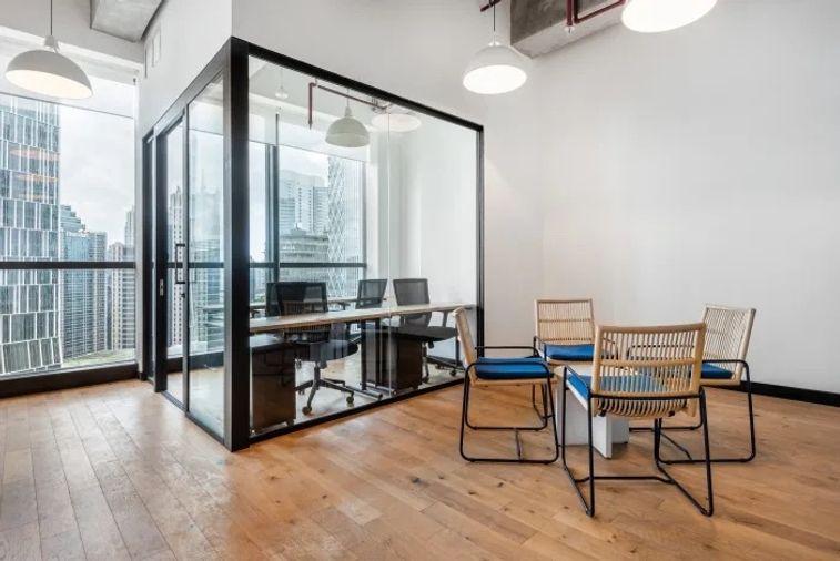 picture Fully furnished office space for rent  featuring modern-style decor and fully equipped with essential office furniture for immediate use. - 25/29