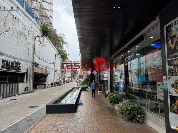 picture Office / Restaurant Space for Rent – 15 Sukhumvit Residence - 2/7