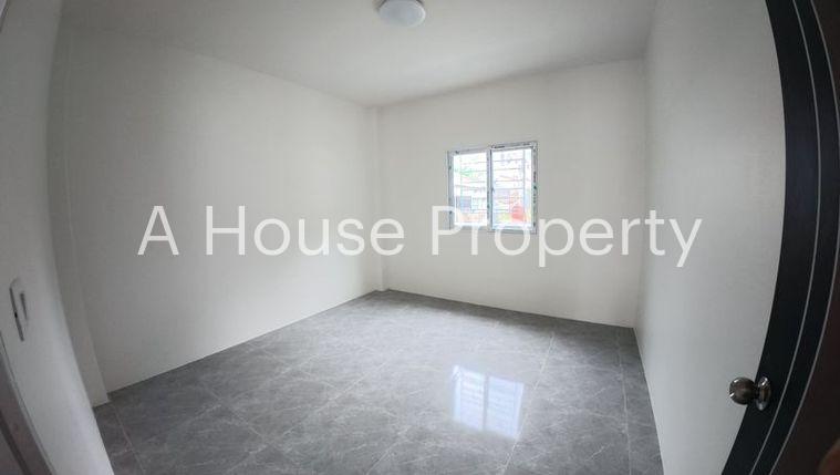 picture Land with buildings, newly built detached house behind Worakit Market, Sriracha, Chonburi - 5/12
