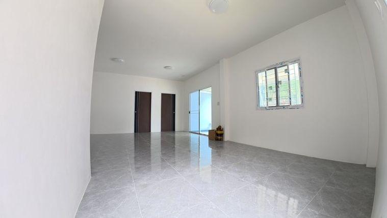 picture Land with buildings, newly built detached house behind Worakit Market, Sriracha, Chonburi - 2/12