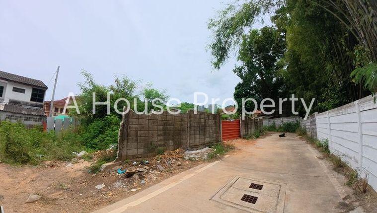 picture Land with buildings, newly built detached house behind Worakit Market, Sriracha, Chonburi - 12/12