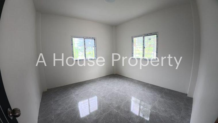 picture Land with buildings, newly built detached house behind Worakit Market, Sriracha, Chonburi - 6/12