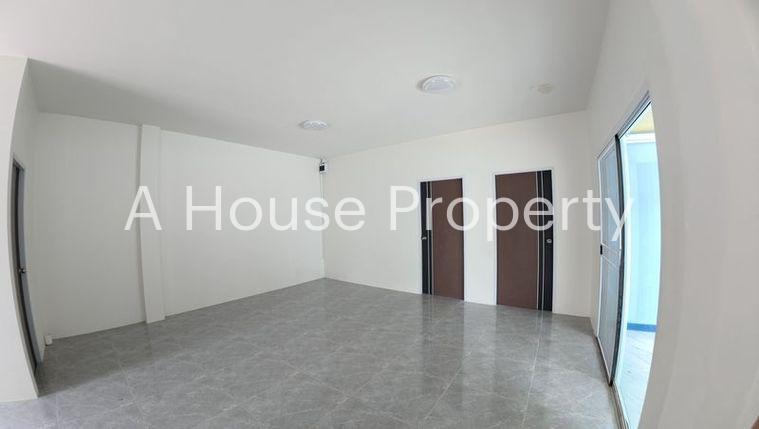 picture Land with buildings, newly built detached house behind Worakit Market, Sriracha, Chonburi - 3/12