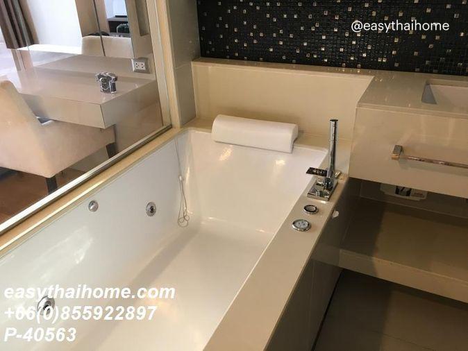 รูป P-40563 วิวเมืองสวย! ดิ แอดเดรส สาทร 1 Bed หรูหรา พร้อมเข้าอยู่! ใกล้ BTS สุรศักดิ์ 35,000 บาท Line Id: @easythaihome 085-592-2897 - รูปที่ 2/4