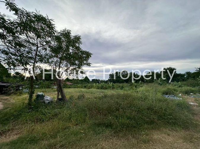 picture Land for sale in Bang Lamung, beautiful plot, Rong Po District, near Sri Suwit School. - 4/6