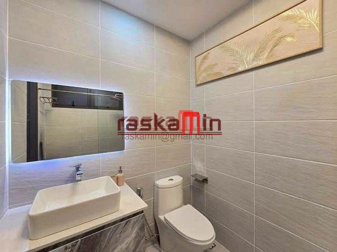 รูป 🏡 พูลวิลล่าหรูสไตล์โมเดิร์น สร้างใหม่ - รูปที่ 10/20