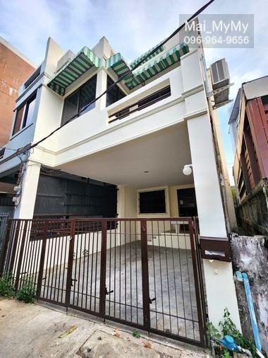 รูป ขายด่วน‼️บ้านทาวน์เฮาส์ 3 ชั้น สุดคุ้มย่านสุขุมวิท 65 บ้านทำเลดีในราคาที่เอื้อมถึง บ้านทาวน์เฮาส์ 3 ชั้น ขนาด 20 วา 4 นอน 3 น้ำ - รูปที่ 1/20