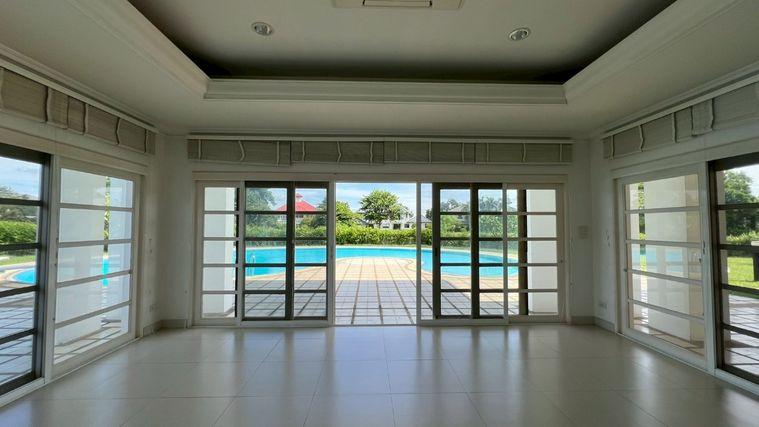 รูป เช่าบ้านบางนาติดเลค พร้อมสระว่ายน้ำ - รูปที่ 9/15