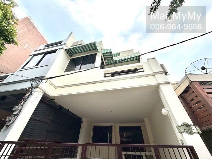 รูป ขายด่วน‼️บ้านทาวน์เฮาส์ 3 ชั้น สุดคุ้มย่านสุขุมวิท 65 บ้านทำเลดีในราคาที่เอื้อมถึง บ้านทาวน์เฮาส์ 3 ชั้น ขนาด 20 วา 4 นอน 3 น้ำ - รูปที่ 3/20
